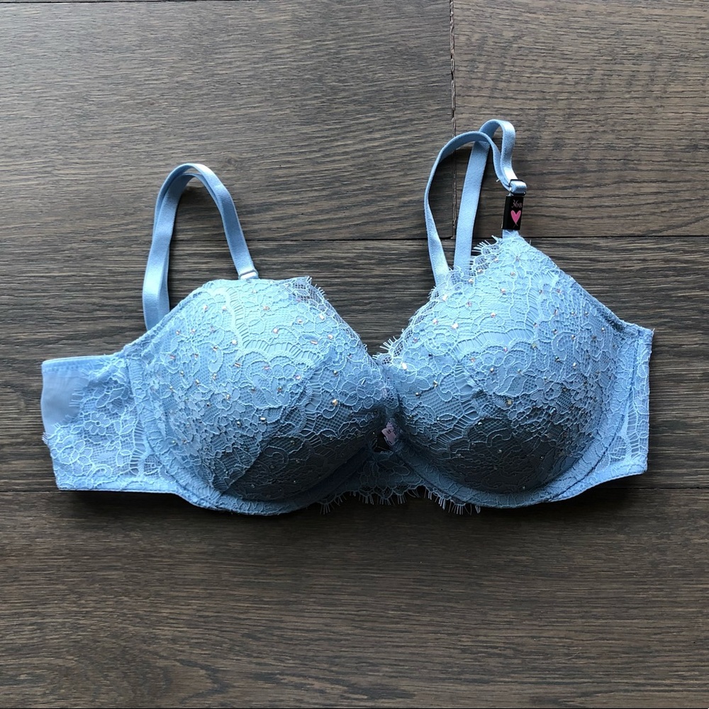NWT Victoria’s Secret push-up bra, 36B